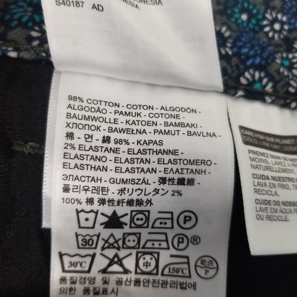 Levi's Size 12 Floral Denim Shorts - Picture 5 of 5